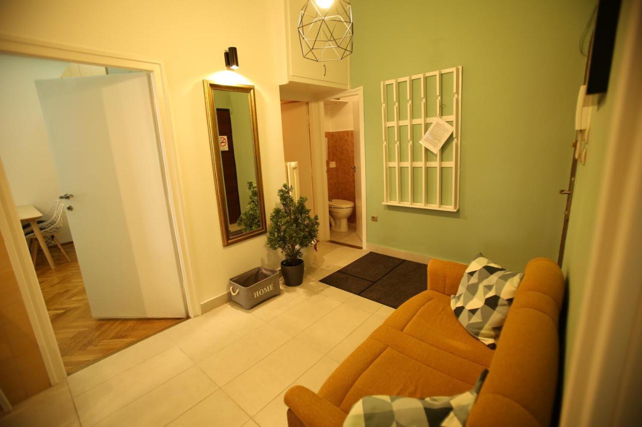 Castle Courtyard Hideaway Apartamento Budapeste Exterior foto